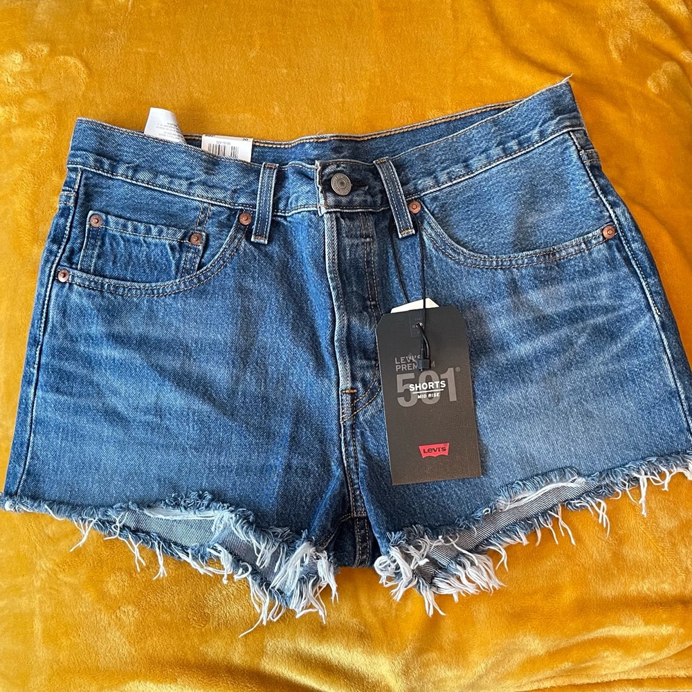 Levi’s shorts